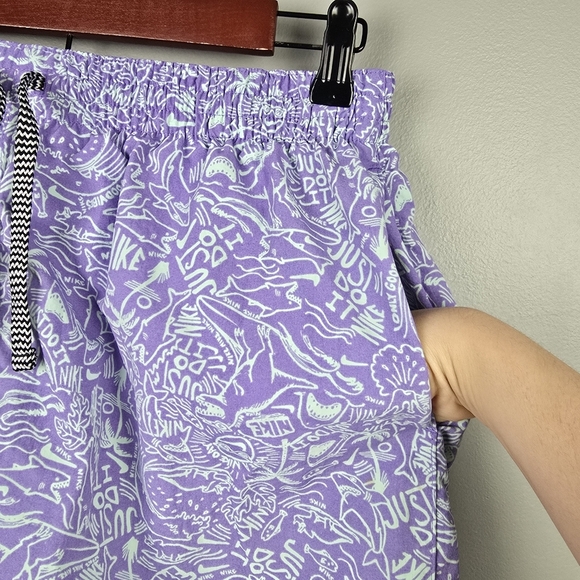 NIKE Shark Lap 6.5" Volley Swim Trunks Color‎ Atomic Violet Mens Size L Swimming - Picture 4 of 15